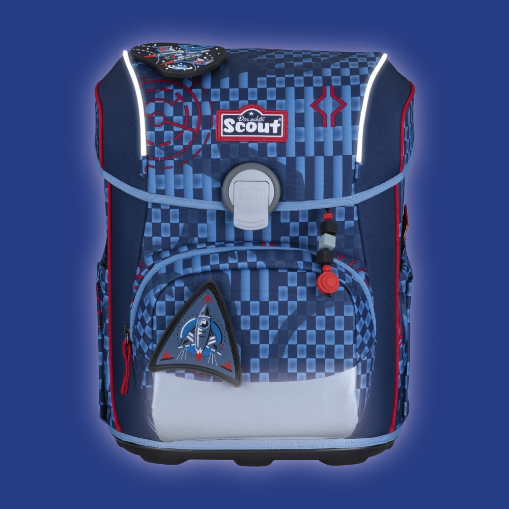Scout Neo Space Explorer leuchtet mit Lichtleitern und retroreflektierenden Flächen im Dunkeln Scout Neo Space Explorer leuchtet mit Lichtleitern und retroreflektierenden Flächen im Dunkeln
